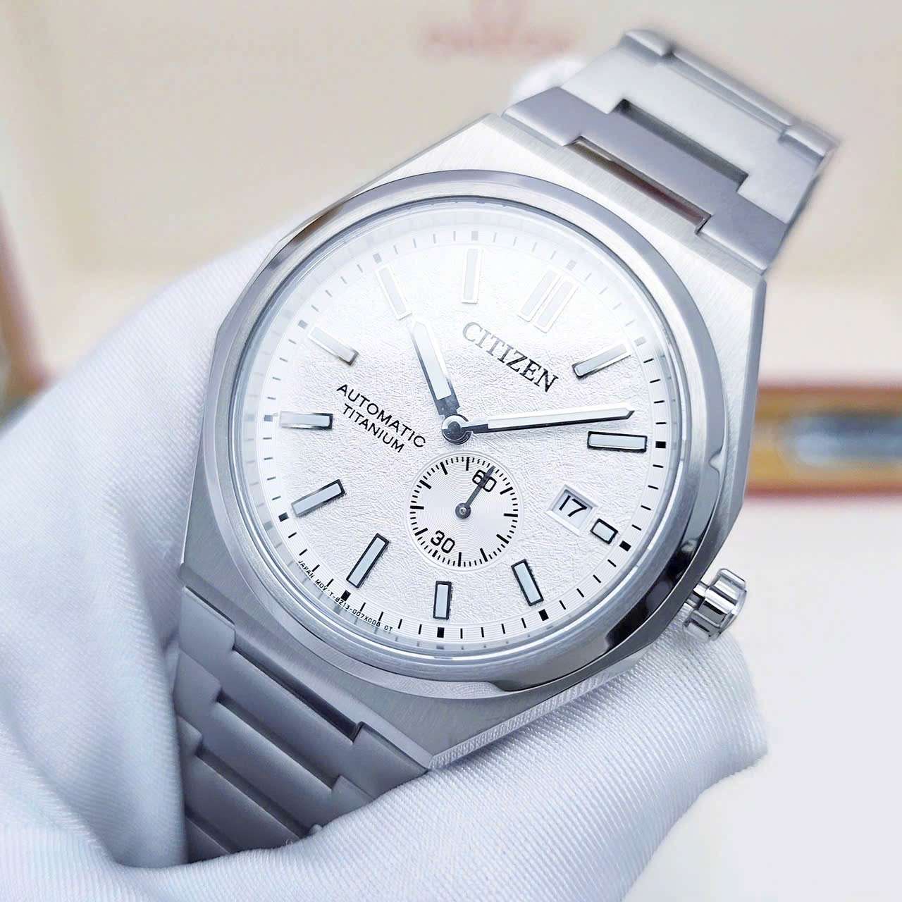 Citizen Orologio Automatico NJ0180-80A – Cassa E Bracciale In Titanio Argentato